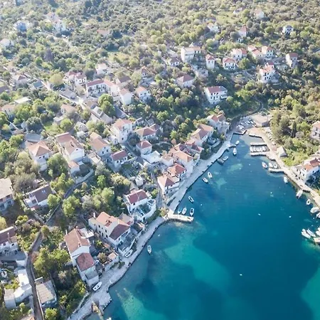Ivica - 100m From The Sea Veliki Drvenik